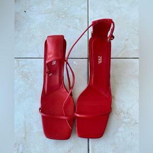 🛍️NEW ZARA THE MOST PERFECT KITTEN HEELS
